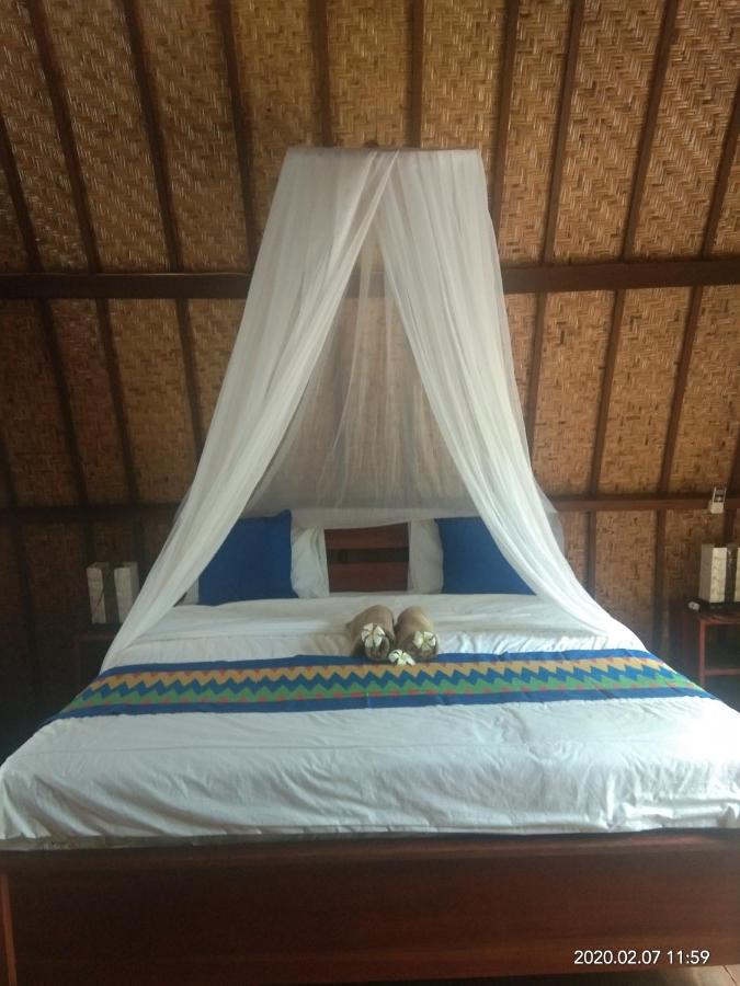 Star Bar And 3* Gili Air