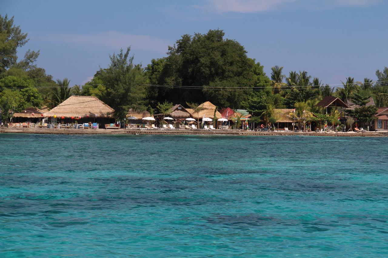 Star Bar And Gili Air